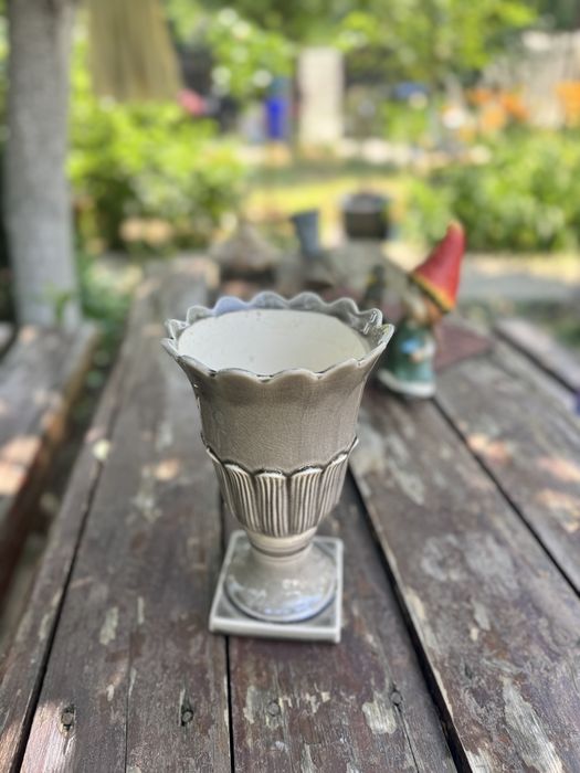 Vaza tip ghiveci, ceramica