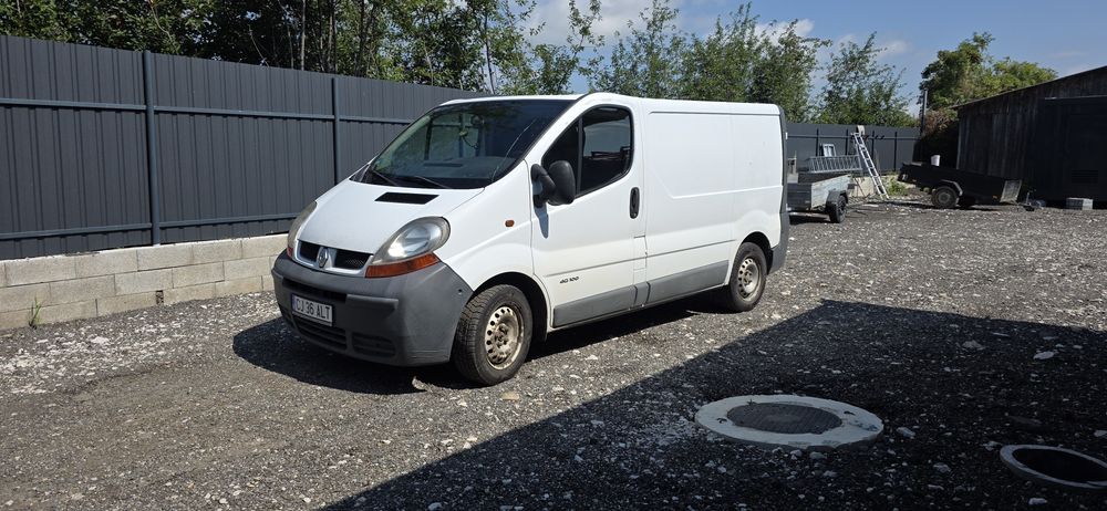 Vând Renault trafic din 2005 cu A.C. functional