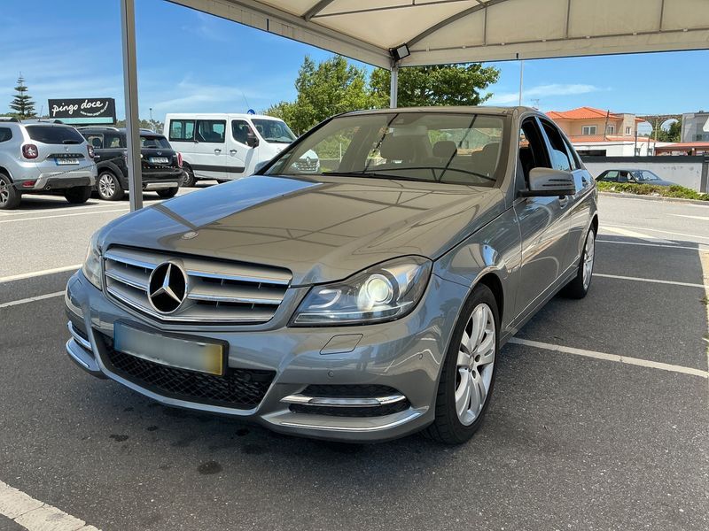 Mercedes-Benz C-Klasse C 220 CDI BlueEfficiency Avantgarde 2012