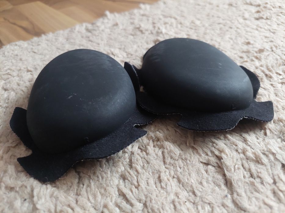 Slidere moto pentru pantaloni ,stare foarte buna