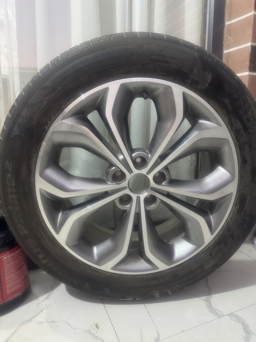 Hyundai Santafe  диска балон 235/55R19 101 H