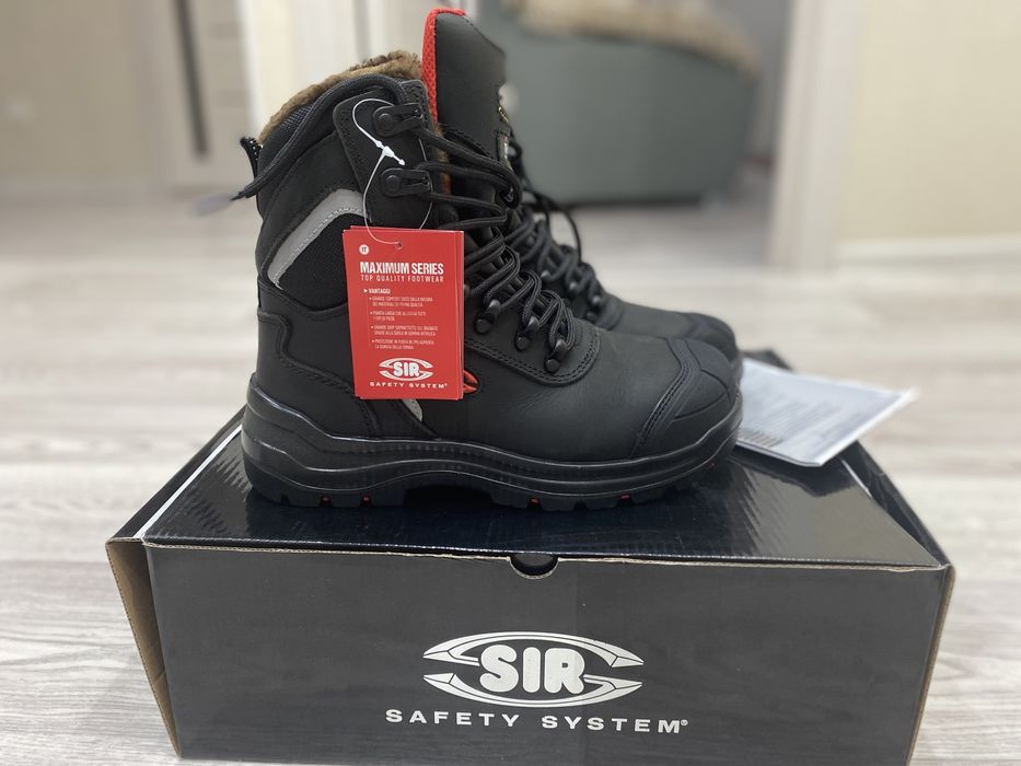 Продам спецобувь