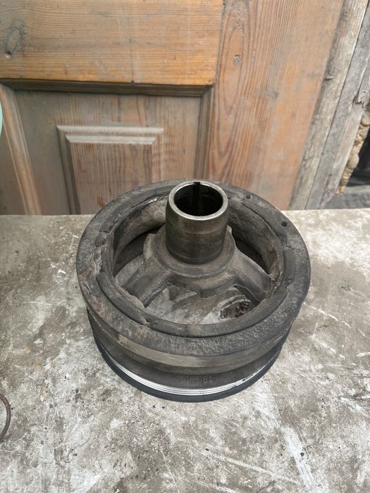 Шкив коленвала 3.7 Jeep