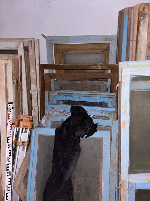 Продам оконные рамы