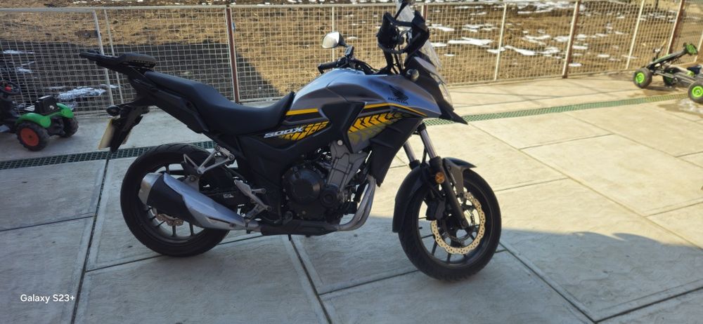 Honda cb500X.   2017