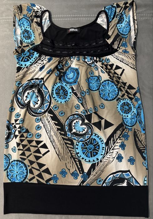 Дамски блузи с къс ръкав L, XL