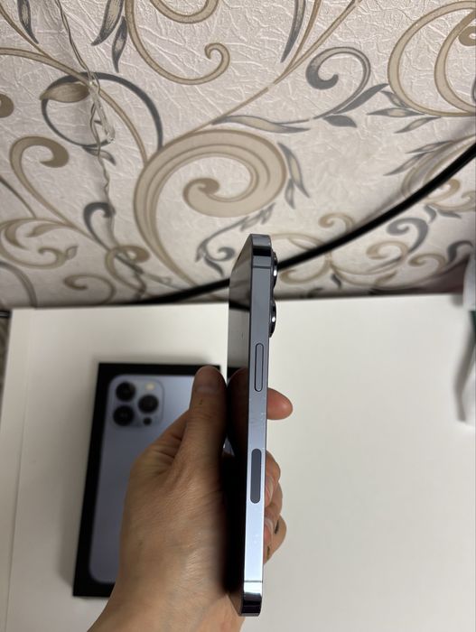 Продам Iphone 13 про 256 гб