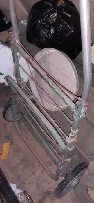 Тележка на двух колесах