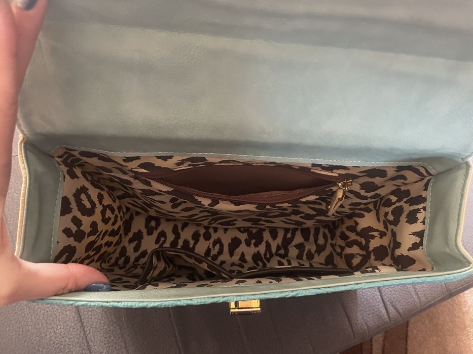 Дамска чанта