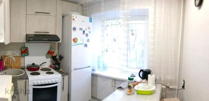 Продам квартиру в Пришахтинске