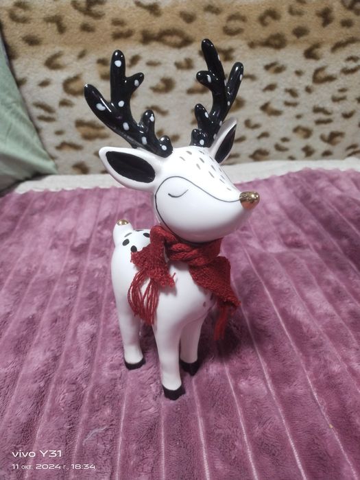 Продаются керамические игрушки.