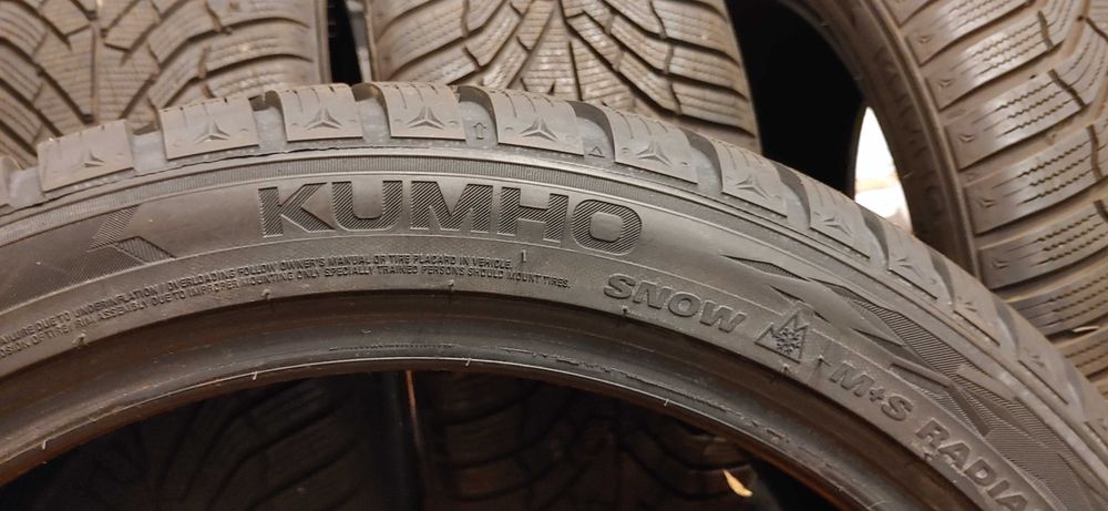 Set de 5 anvelope iarna Kumho WP52 – 245/40 R18 XL – DOT 2023