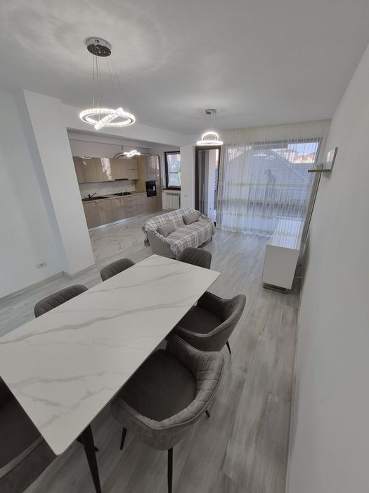 Apartament 3 camere de închiriat – Piatra Neamț, strada Mihai Stamatin