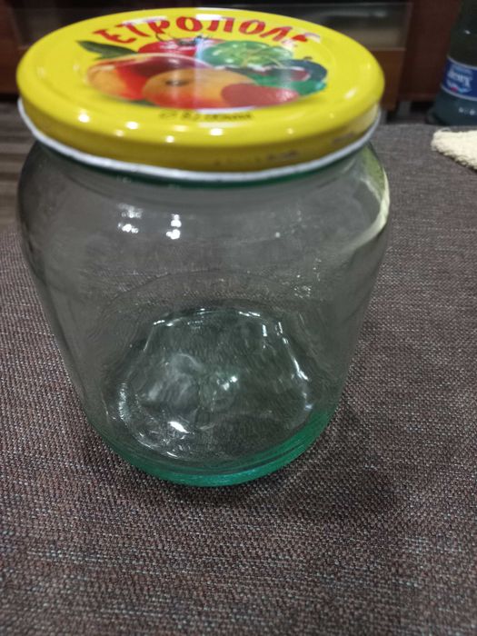 Компотени буркани