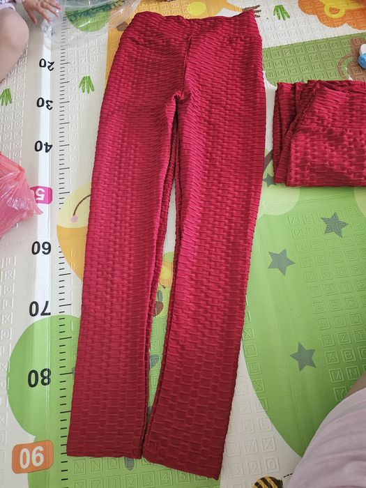 Colanți noi modelatori.