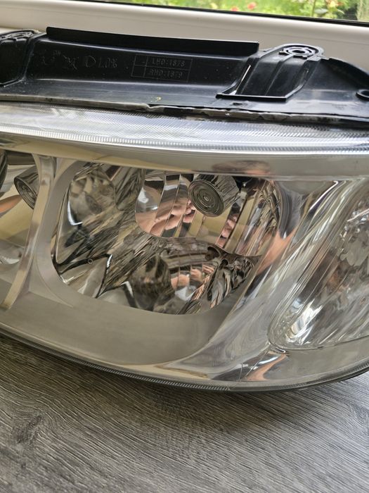 Фары Hyundai Matrix