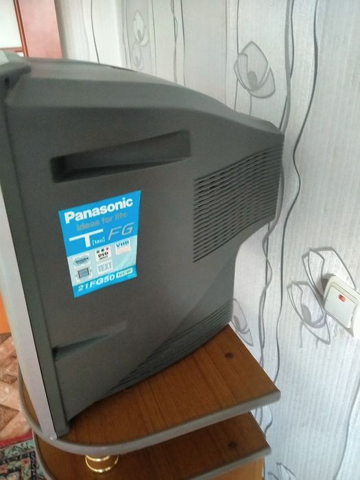 Продам телевизор б/у Панасоник