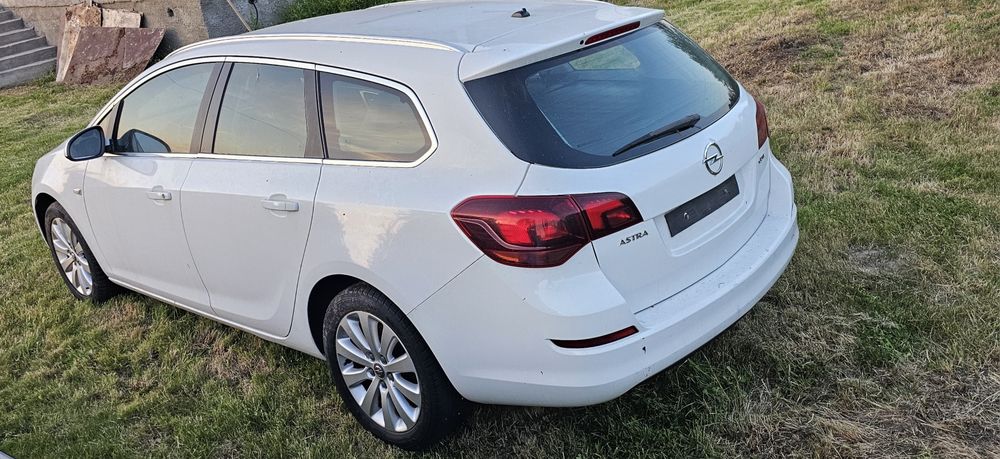 OPEL Astra 2011 — imagine 3