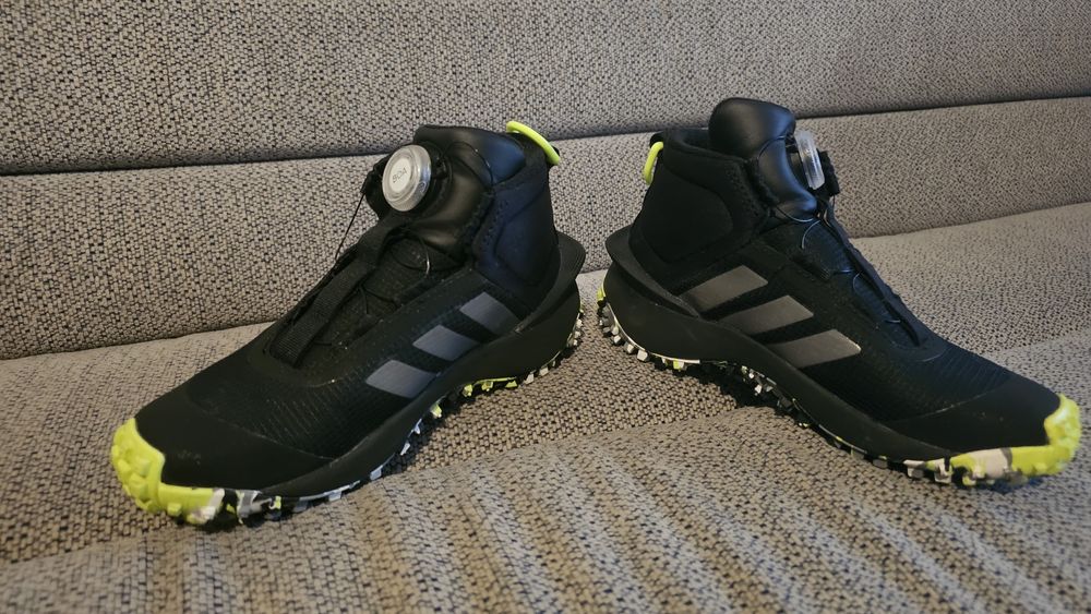 Adidasi copii Traxion