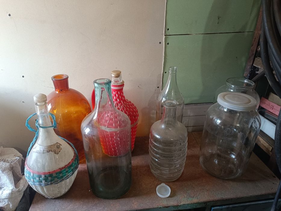 бутыль стеклянный