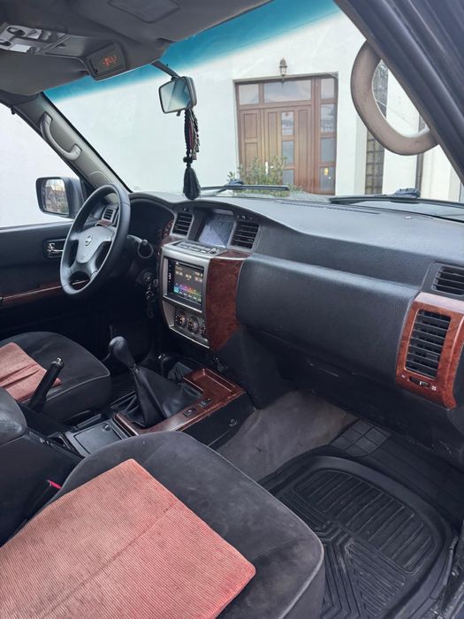 Nissan Patrol y61 GU4