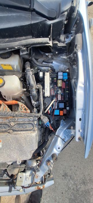 Toyota auris hybrid на Части