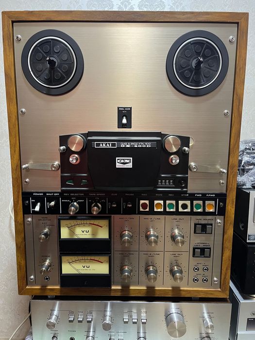 Vand magnetofon akai gx 400