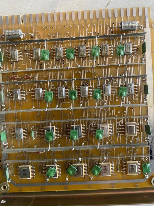 Радиодеталей плата