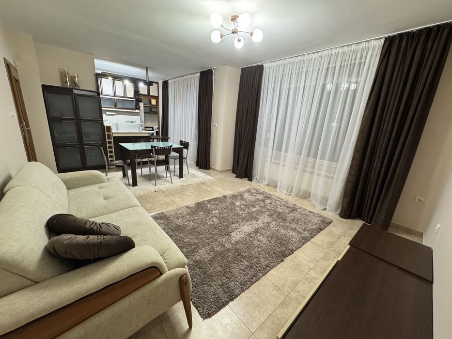 Тристаен апартамент под наем.