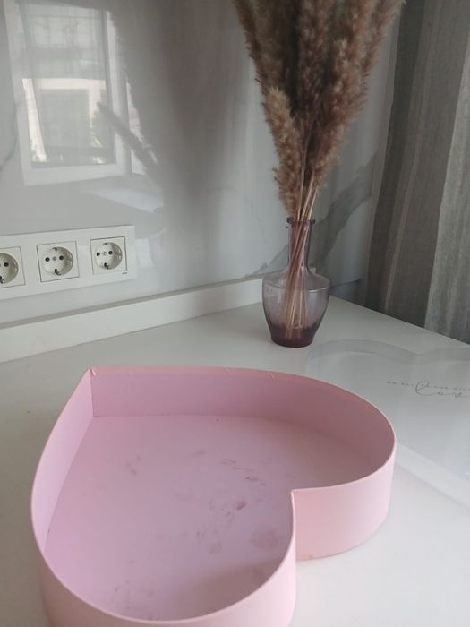 Коробка для клубники в шоколаде б/у