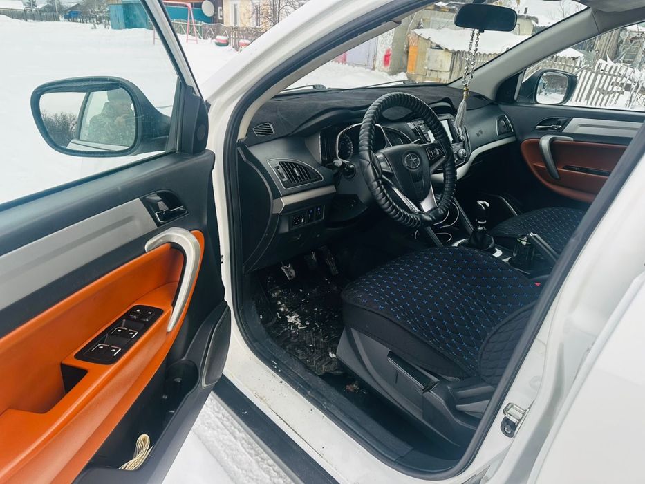 Продам кроссовер Jac s5 в хорошем состояний!