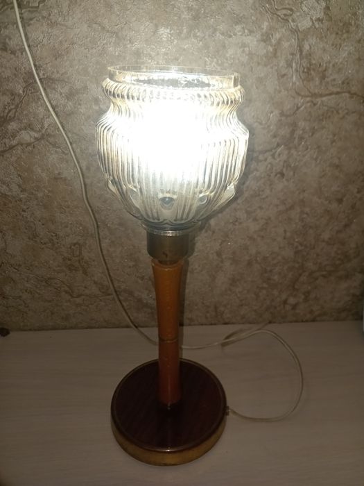 Лампа настольная