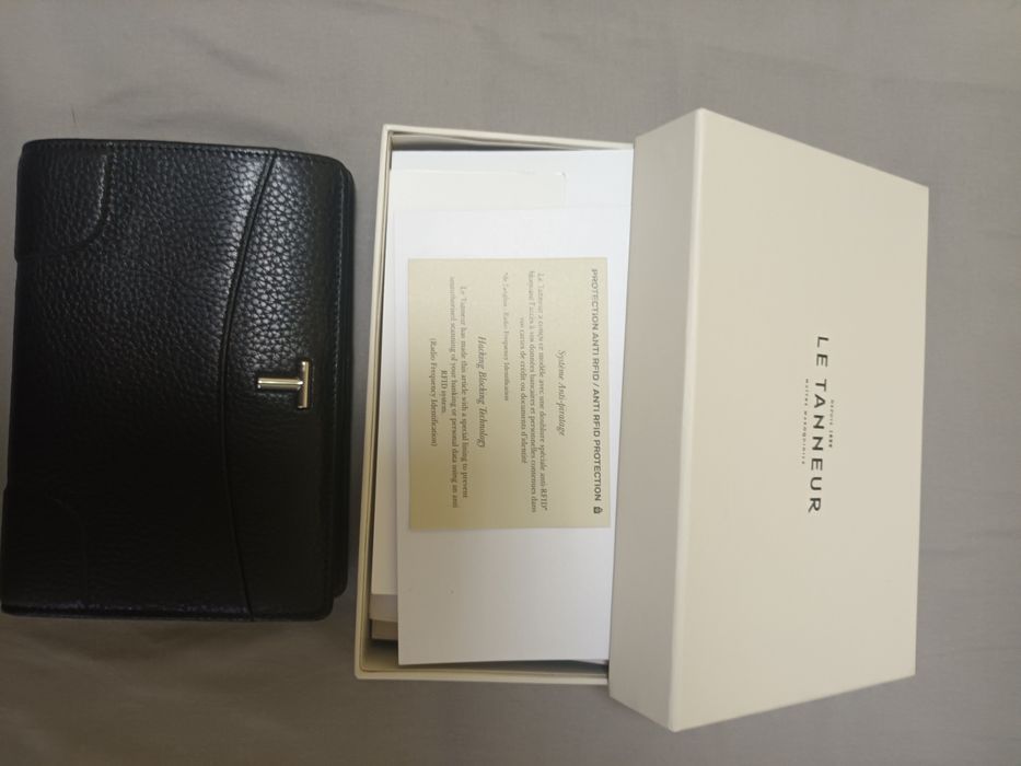 Le tanneur портфейл