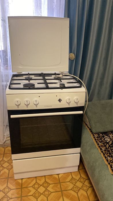 Продам газовую плиту