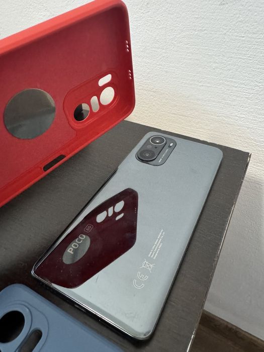 Смартфон POCO F3