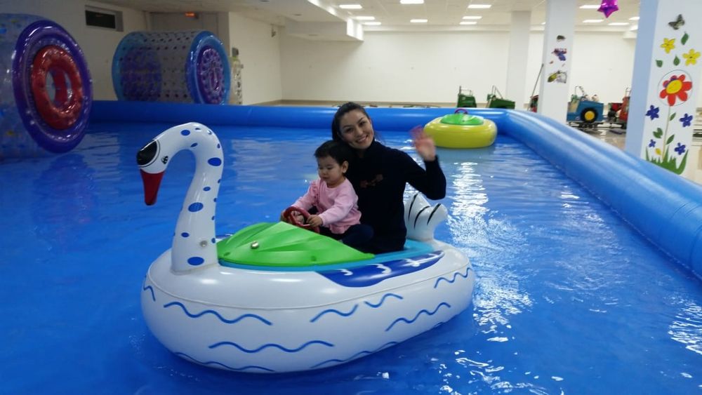 Бассейн с Электролодками для бизнеса