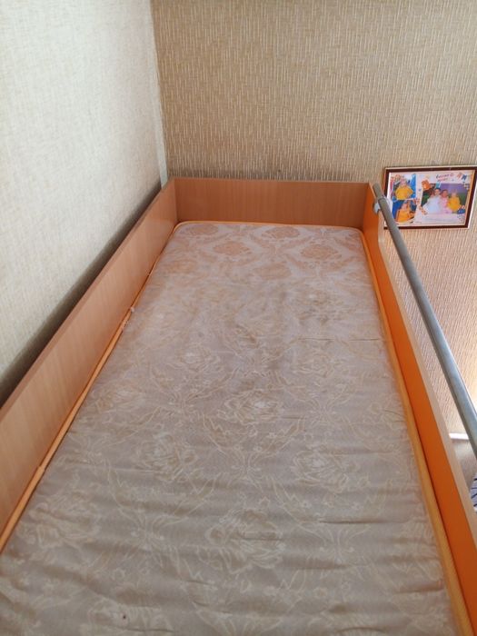 Продам детскую стенку со шкафом