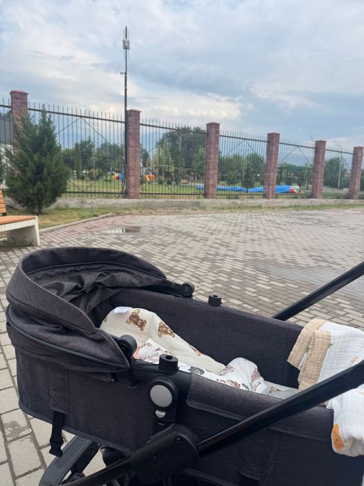 Коляска в отличном состоянии