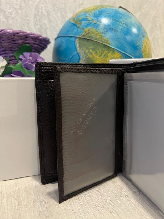 Продам портмоне из натуральной кожи.