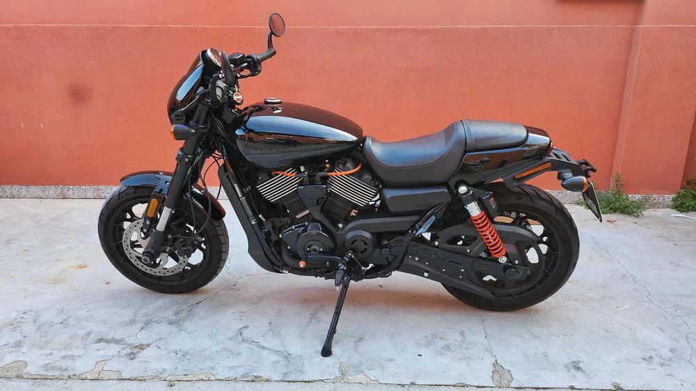 Motocicleta  Harley-Davidson Street Rod