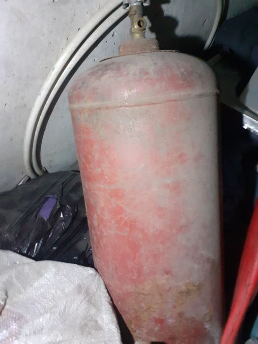 Продам газбалон цена 11тысяч тенге