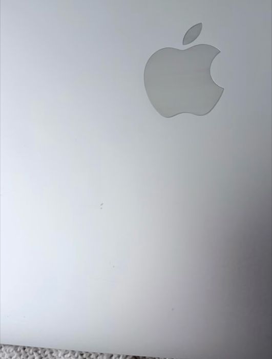 Macbook Air M1 256 gb stocare