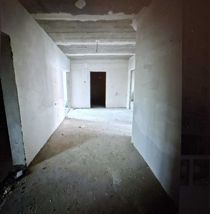 Срочно продается четырех комнатная квартира