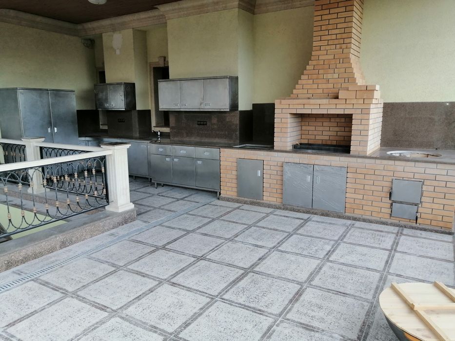 Кухни из нержавеющей стали