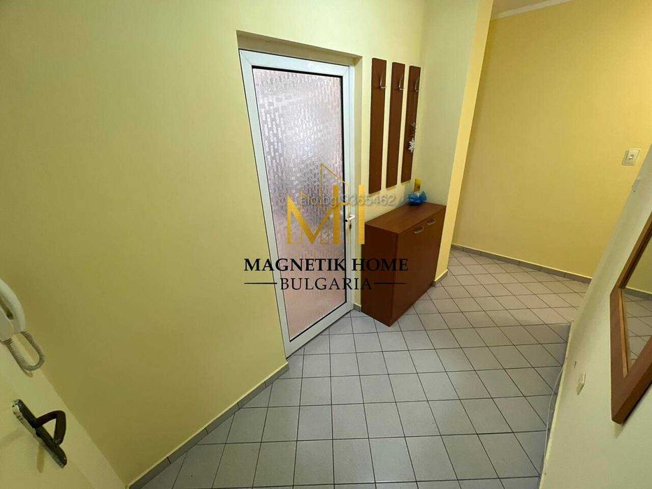 Дава се под наем Тристаен апартамент в Бургас, Възраждане - 80 кв.м за 408 € - Снимка #3