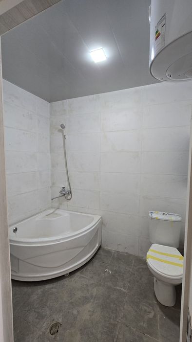 Продается 2 комнатная квартира. Этаж 8. Новостройка.