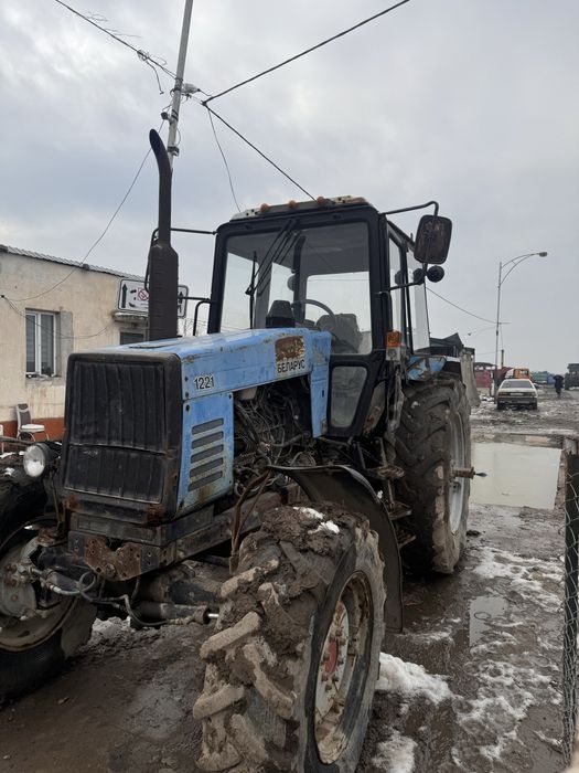 Беларус МТЗ 1221
