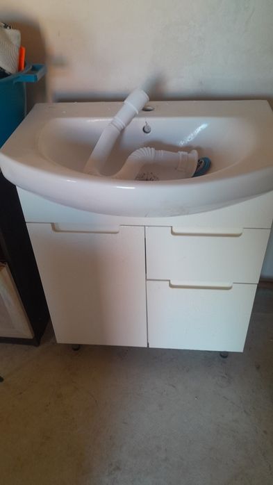 Раковина в комплекте