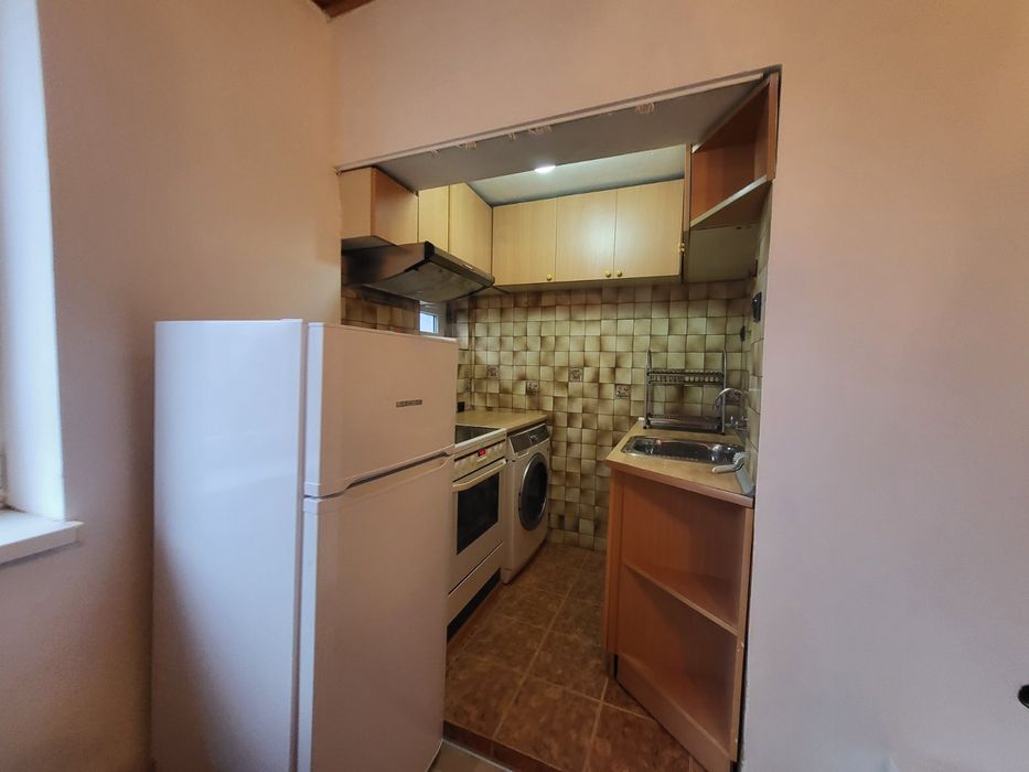 Дава се под наем Двустаен апартамент в София, Толстой - 50 кв.м за 433.5 € - Снимка #2