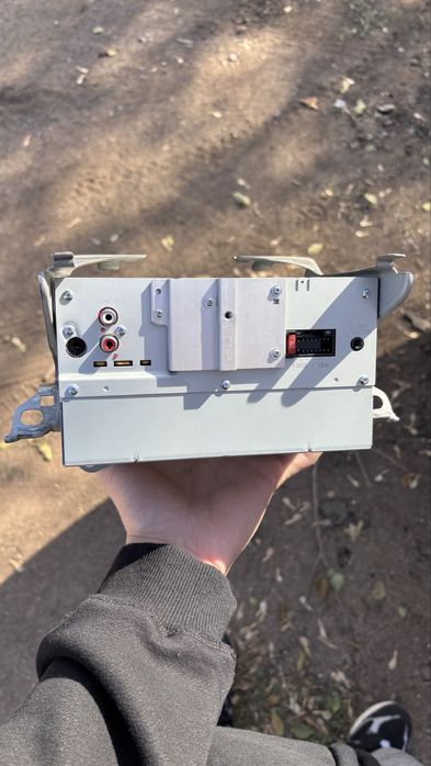 Магнитола JVC KW-R400